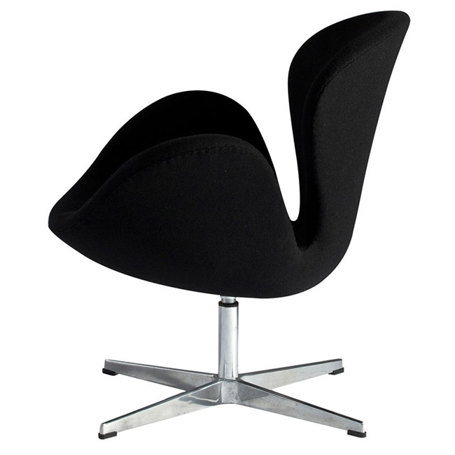 Arne Jacobsen Swan Chair